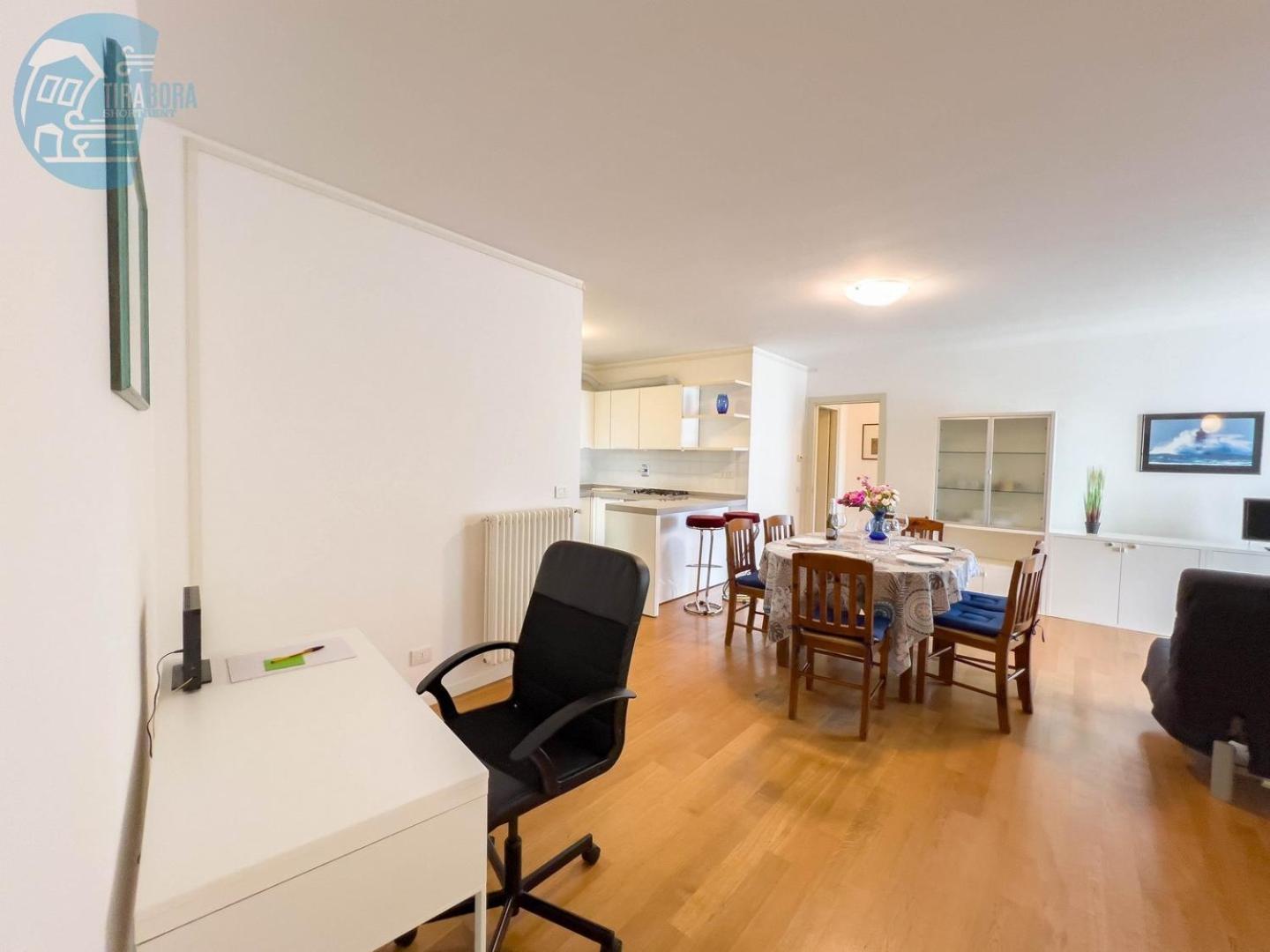 Appartamento Cattedrale 5 Tirabora Short Rent Trieste Esterno foto