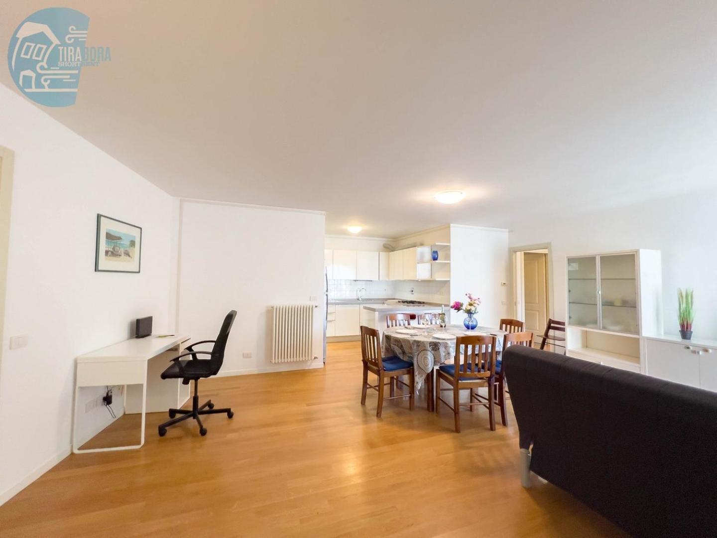 Appartamento Cattedrale 5 Tirabora Short Rent Trieste Esterno foto