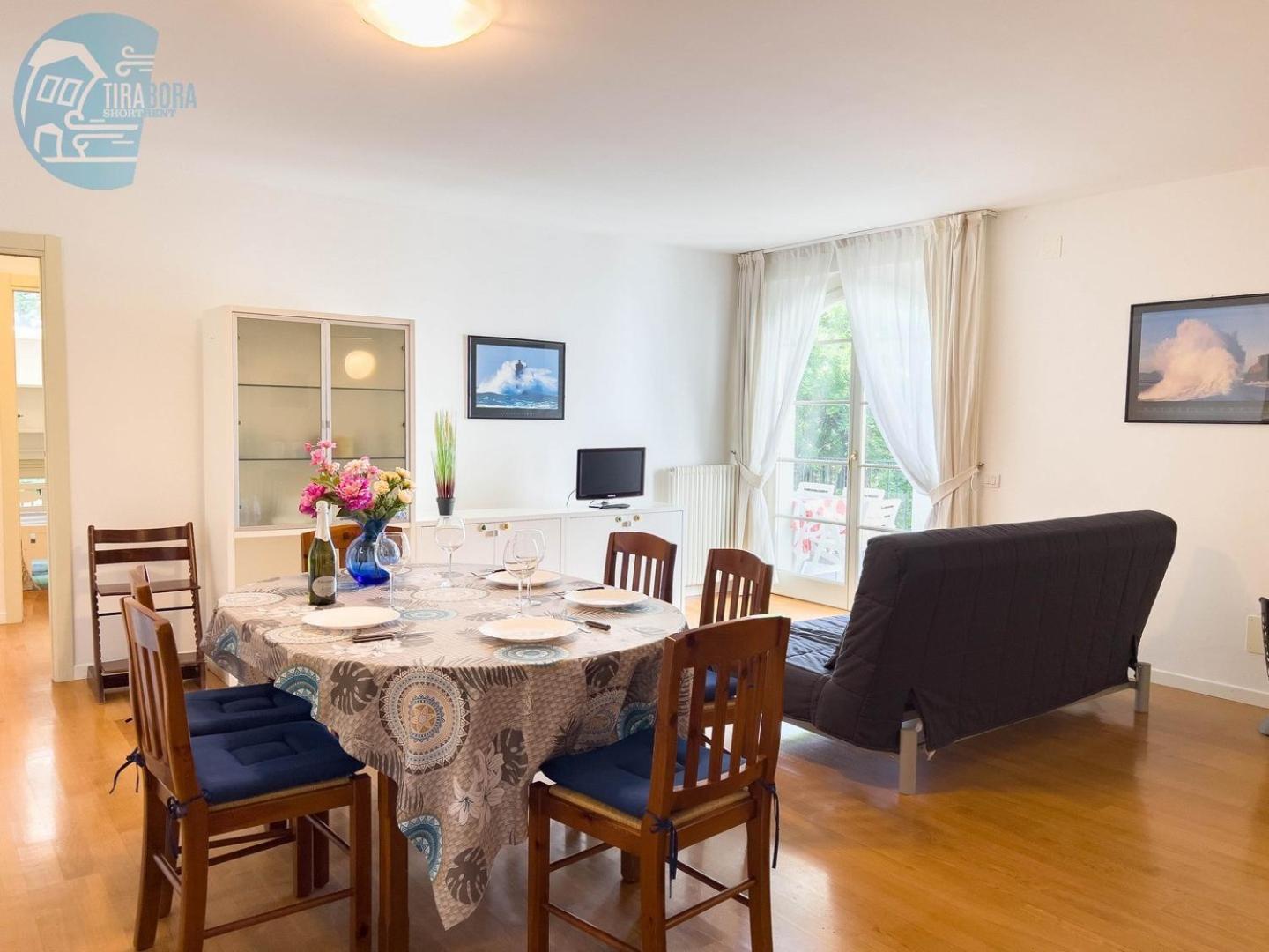 Appartamento Cattedrale 5 Tirabora Short Rent Trieste Esterno foto