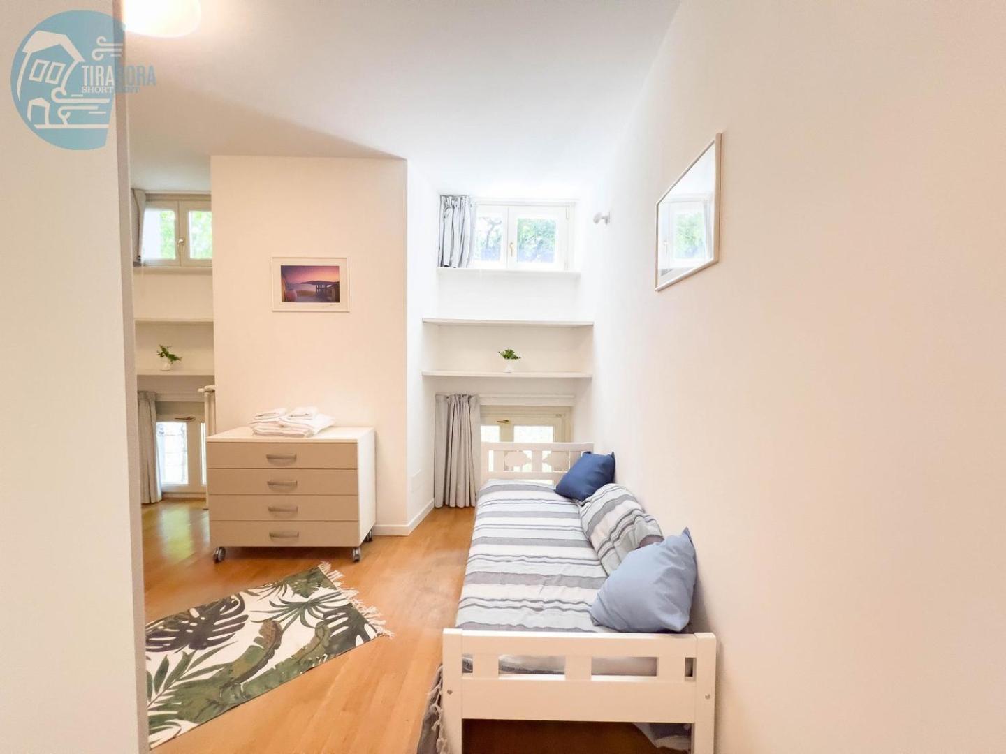 Appartamento Cattedrale 5 Tirabora Short Rent Trieste Esterno foto