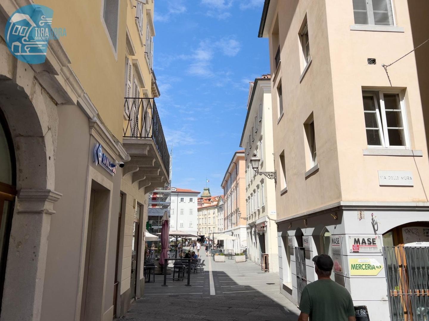 Appartamento Cattedrale 5 Tirabora Short Rent Trieste Esterno foto